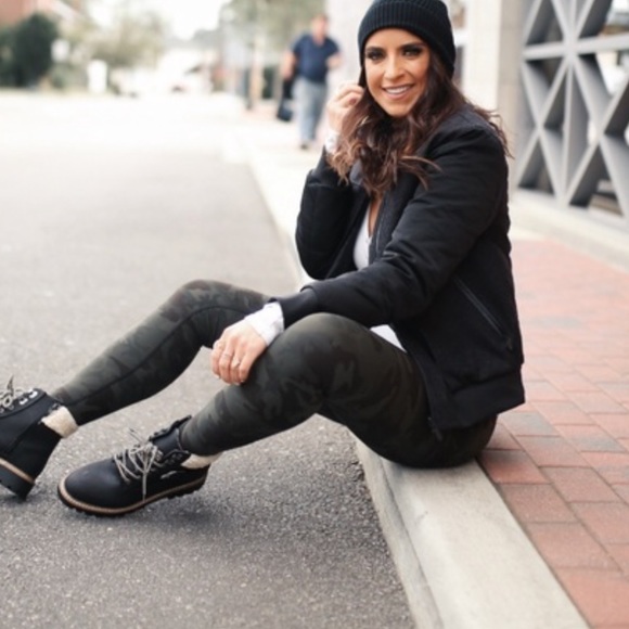 Lululemon womens Roam Far wool/nylon bomber jacket. Sz 12 Reversible waterproof - Picture 5 of 14